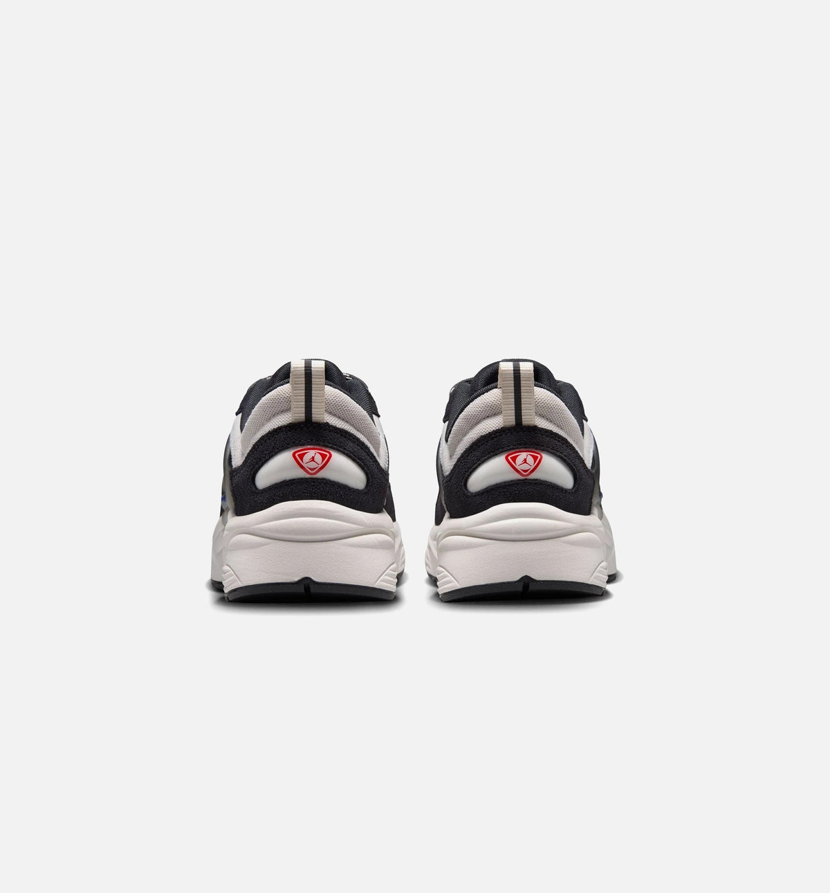 Trunner OS SE Men's Lifestyle Shoe – Off Noir/University Red/Phantom