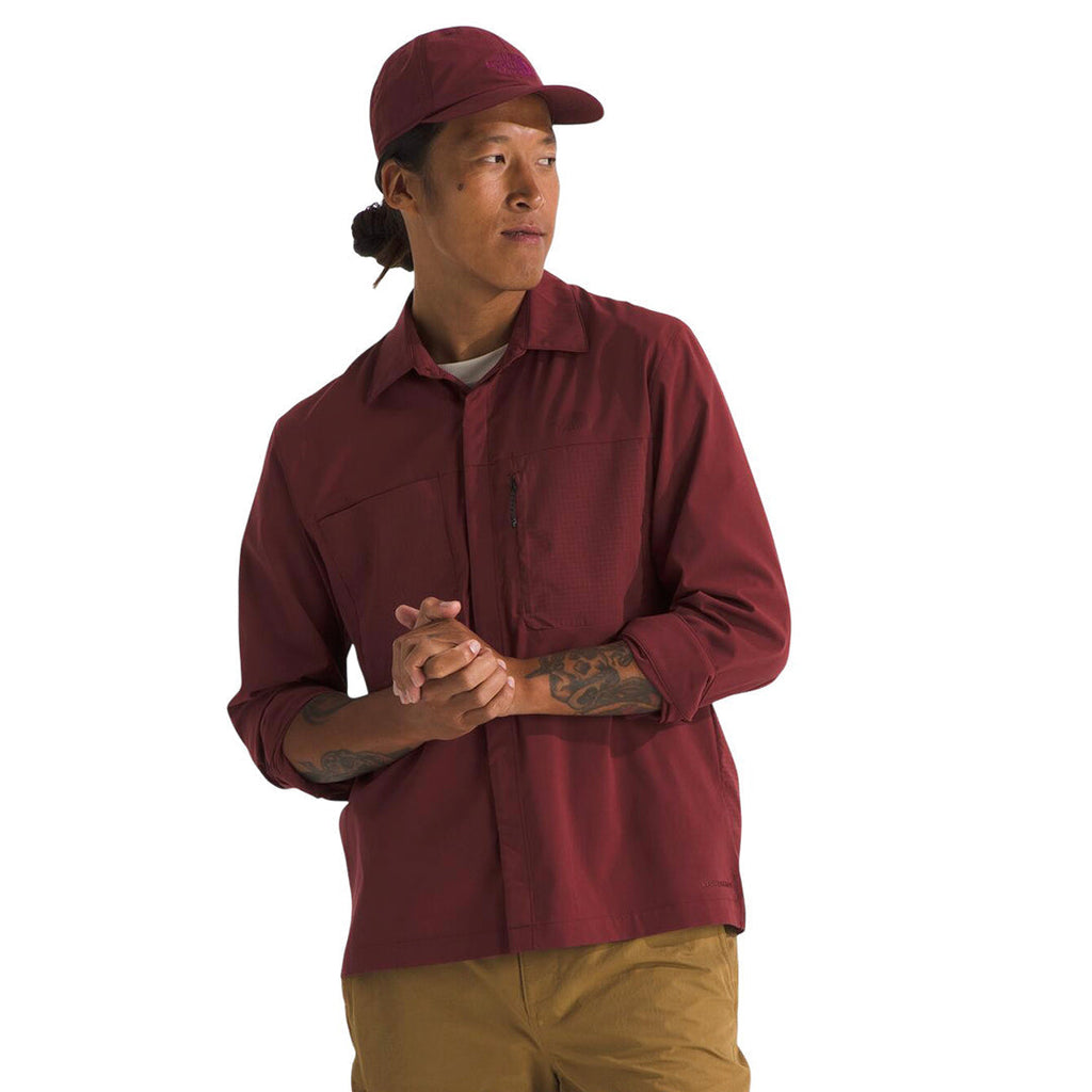 Camisa Lightrange Hike para hombre color vino