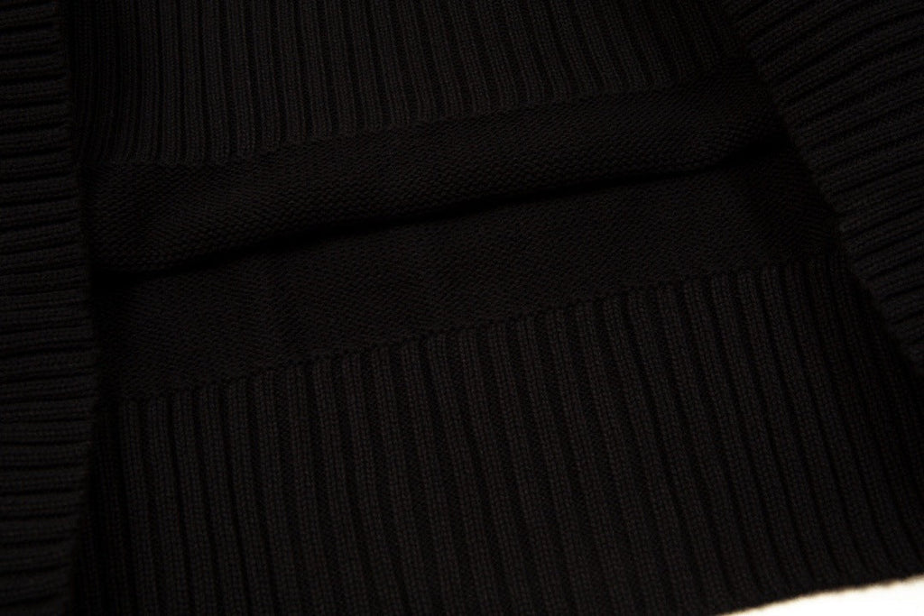 HEART SWEATER BLACK (UNISEX)