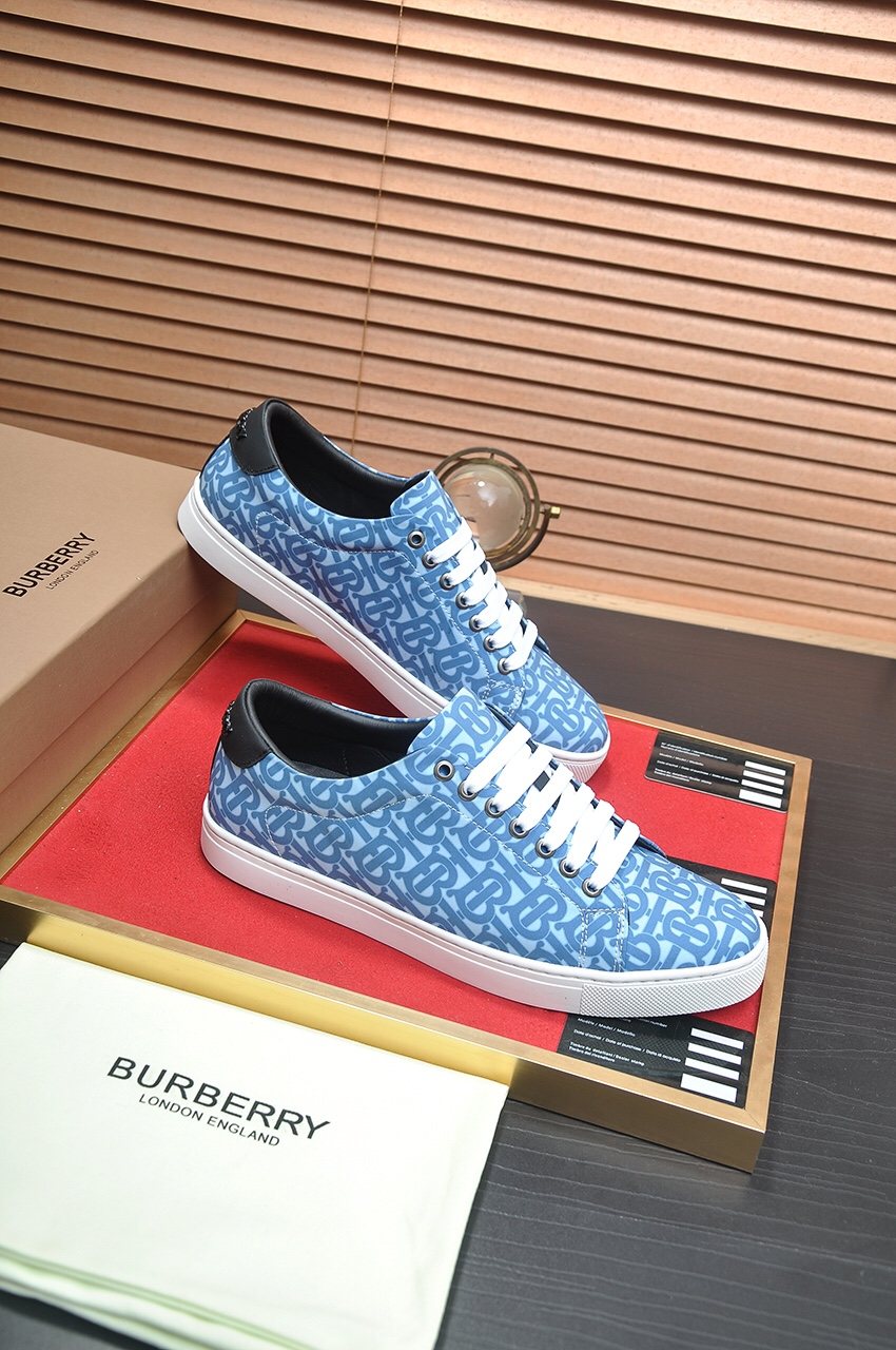 Burberry Blue Patterned Low-Top Sneakers