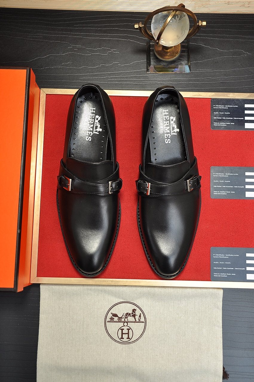 Hermès Men's Black Buckle Loafers