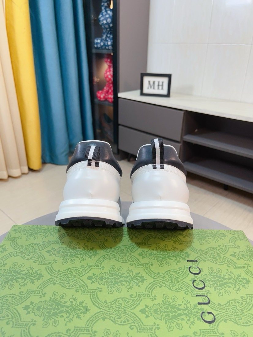 Gucci Contrast Panel Low-Top Sneakers
