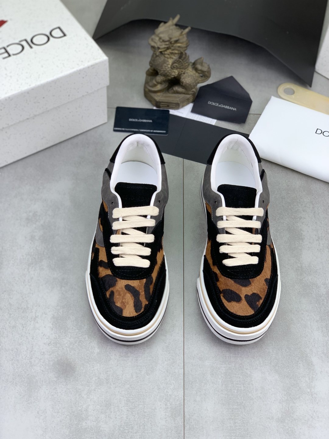 Dolce & Gabbana Patterned Low-Top Sneakers