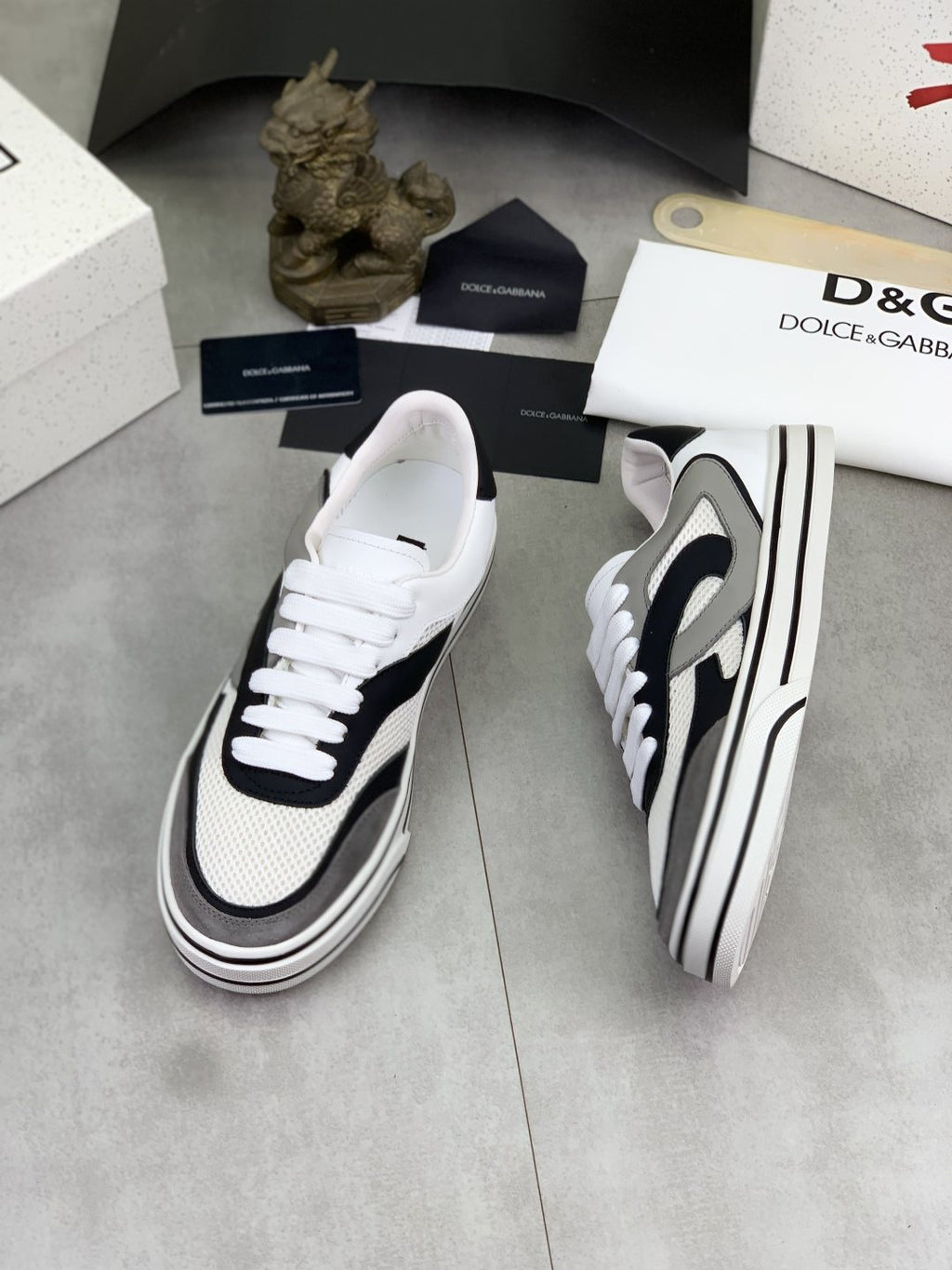 Dolce & Gabbana Patterned Low-Top Sneakers